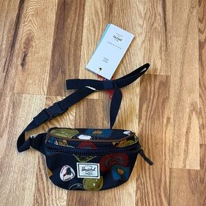 Herschel Twelve Fanny Pack | NWT | Kids